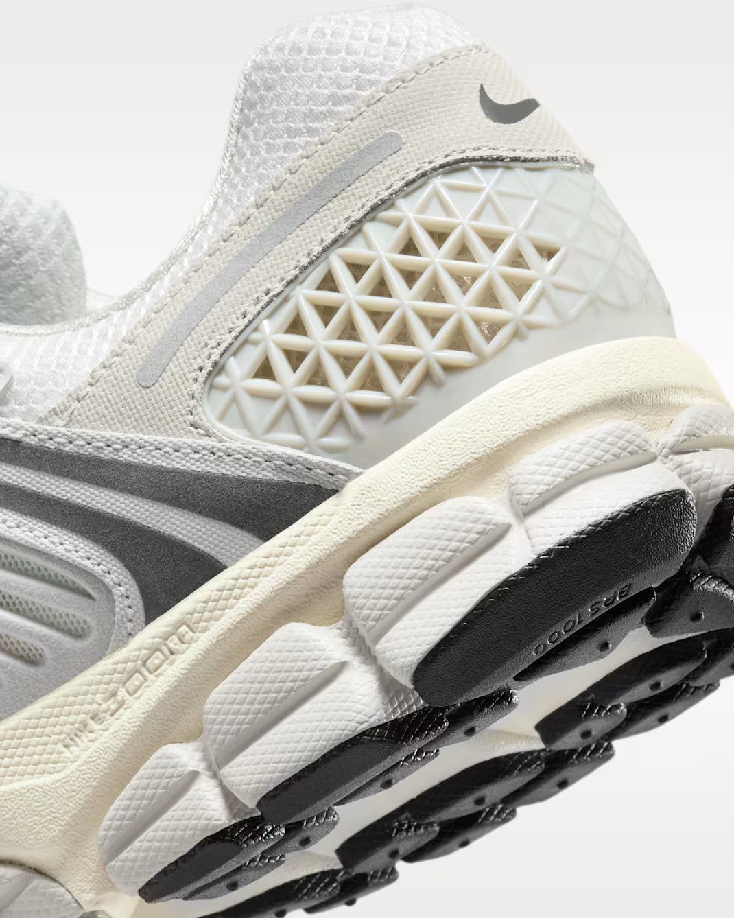 Buy Nike Zoom Vomero 5 SE (Copy) Online in Nepal - Online Shopping Nepal - Online Clothing Shop Nepal