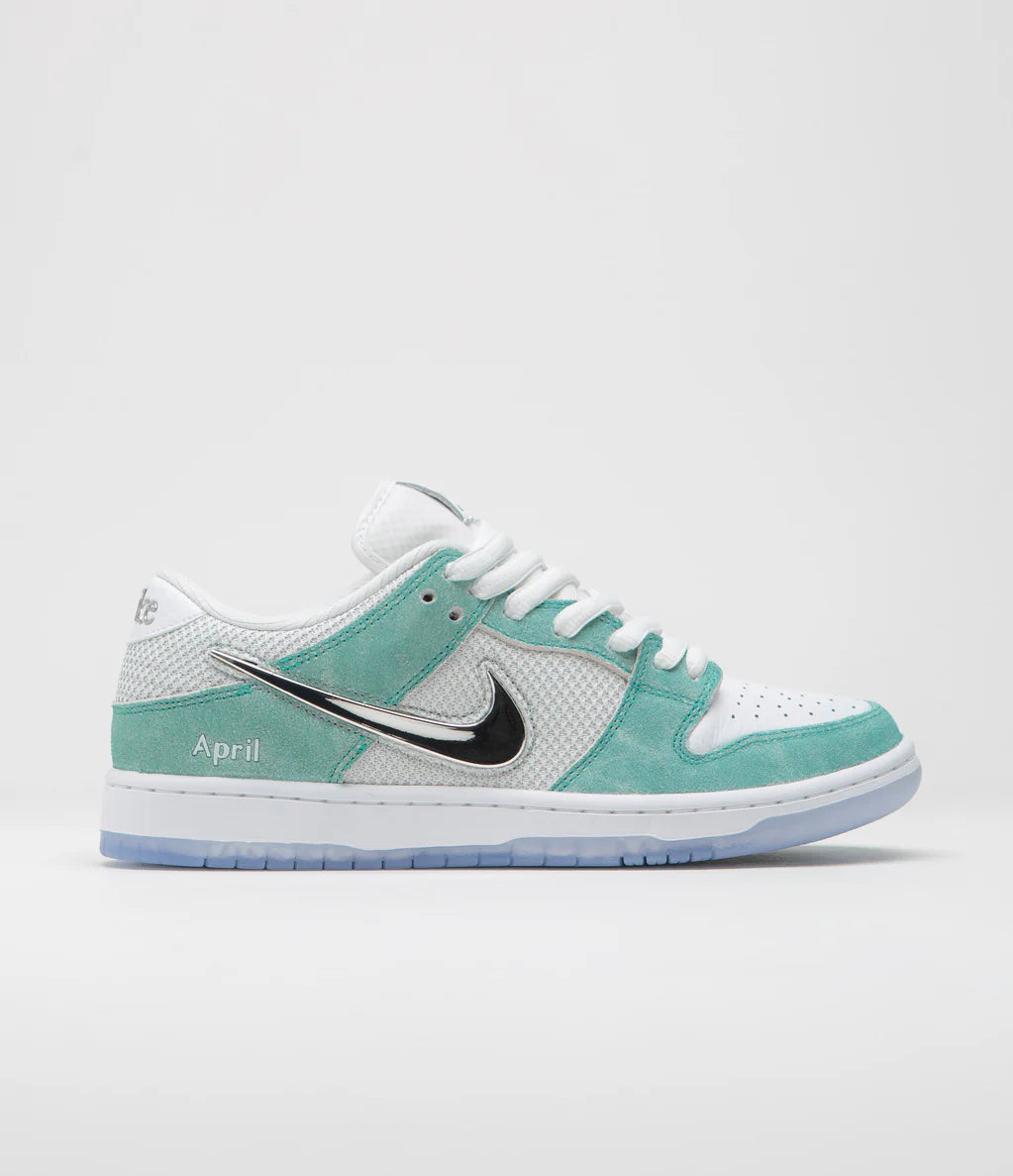 Buy Nike SB x April Skateboards Dunk Low Pro Shoes Online in Nepal - Online Shopping Nepal - Online Clothing Shop Nepal